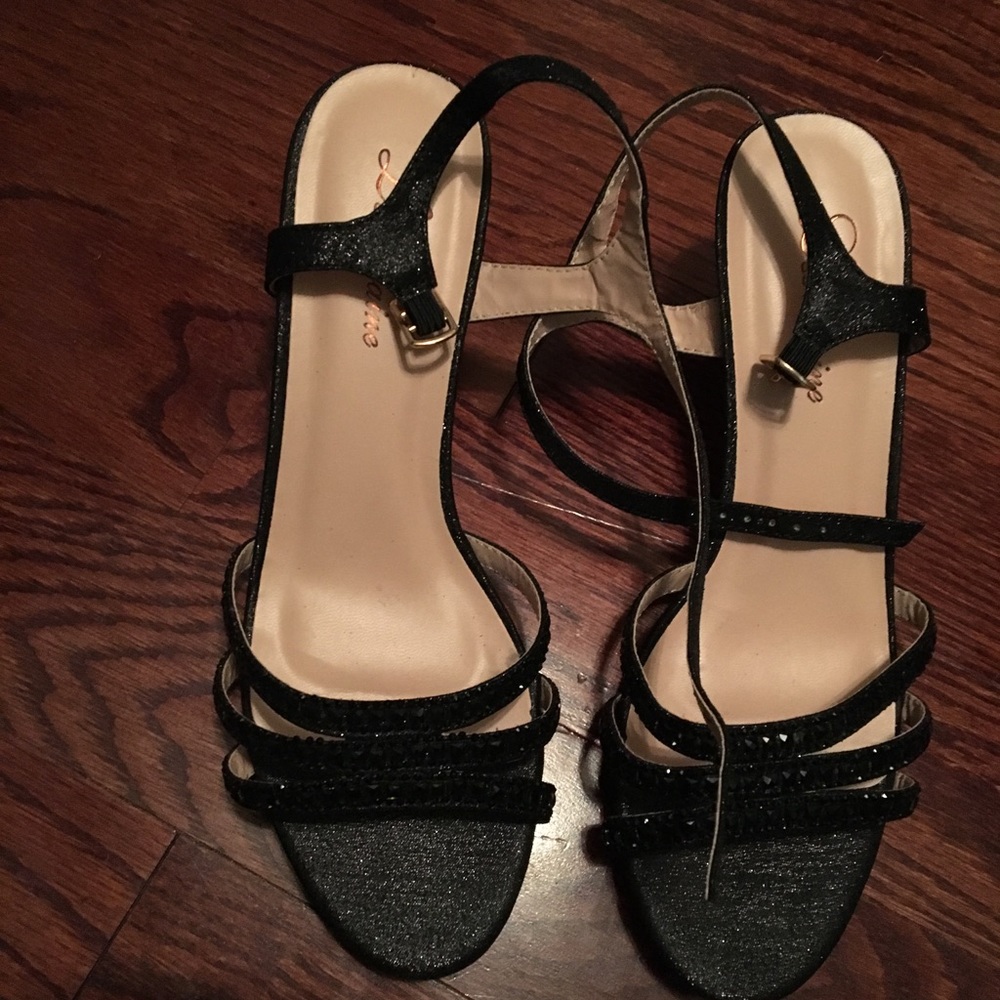 Formal shoes